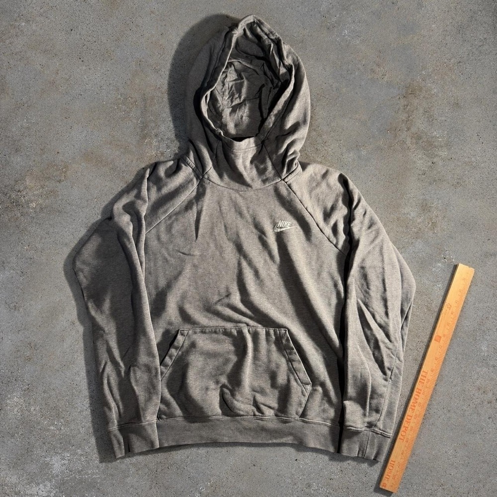 Nike Gray Hoodie Sweatshirt Swoosh Pullover Athleisure